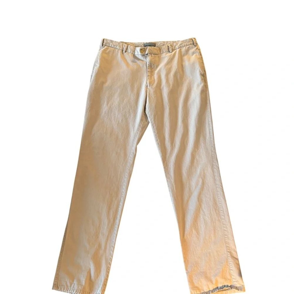 Peter Millar Men’s Pima Cotton Khakis. Size 40 waist‎ x 36 length. GUC Light tan